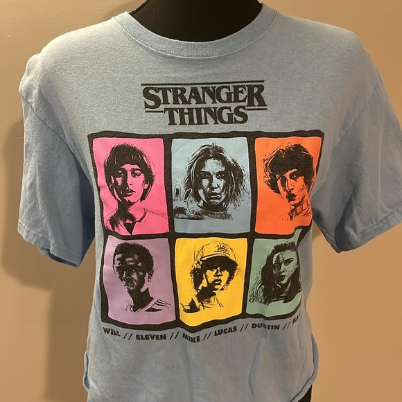 Stranger thing blue T shirt - Picture 2 of 7